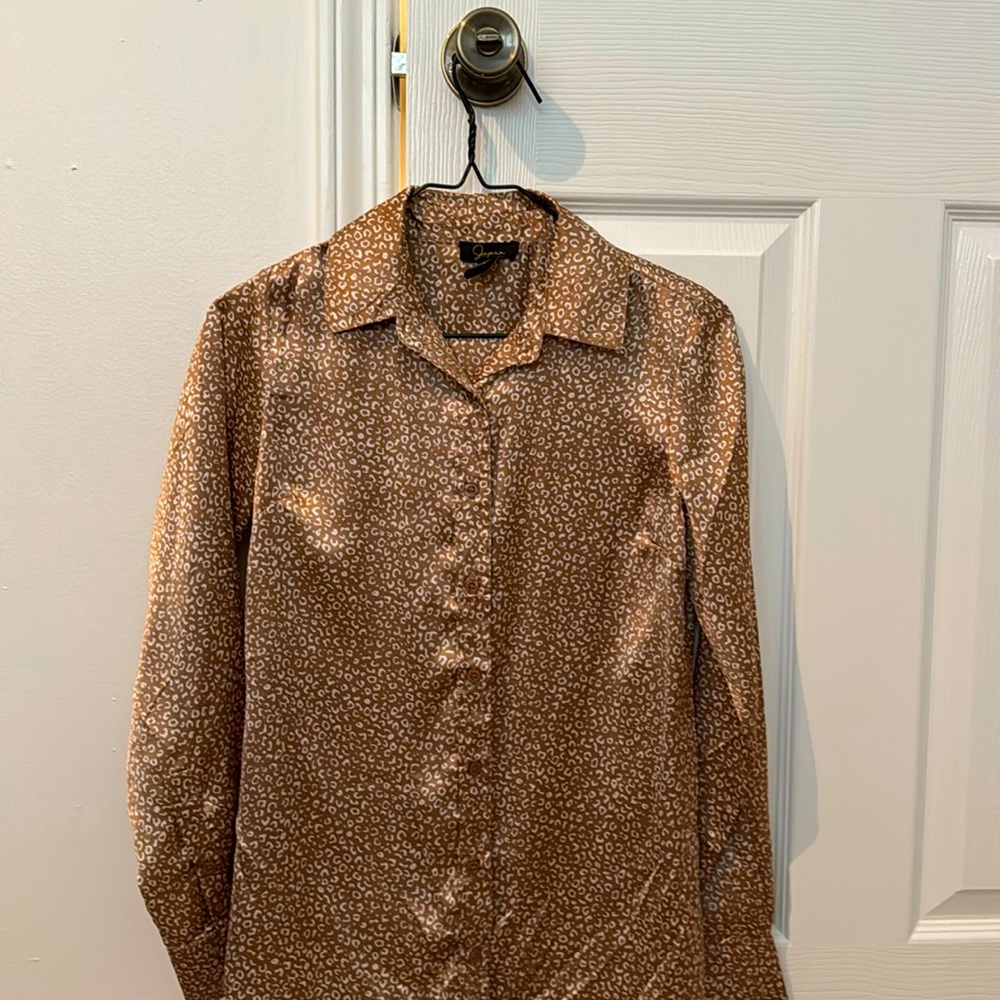 Japza brown and beige long sleeve blouse. Can dressed up or worn with jeans.